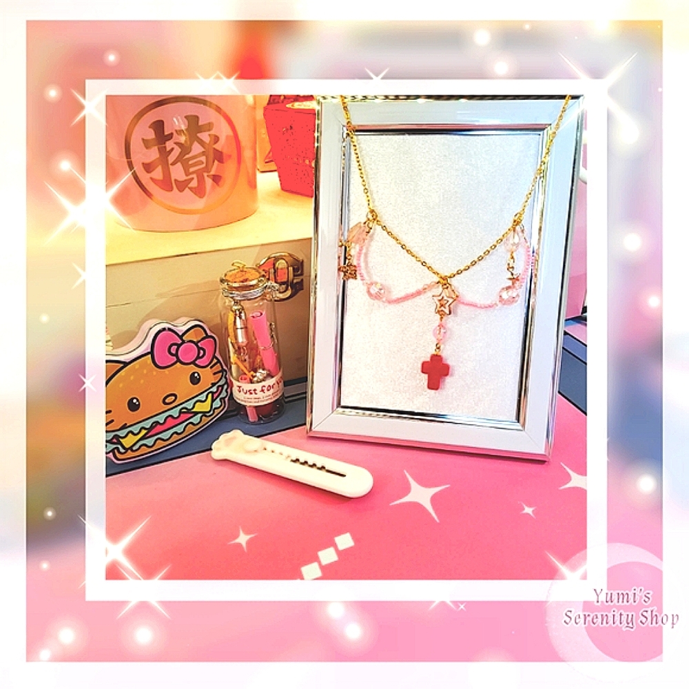 SOLD      kawaii pink star necklace
